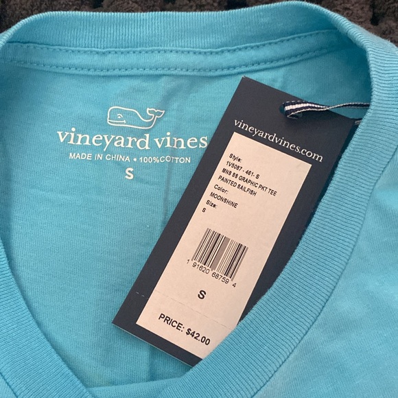 NWT men’s Vineyard Vines shirt. - Picture 3 of 5